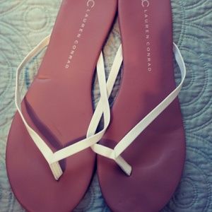 Lauren Conrad flat sandals